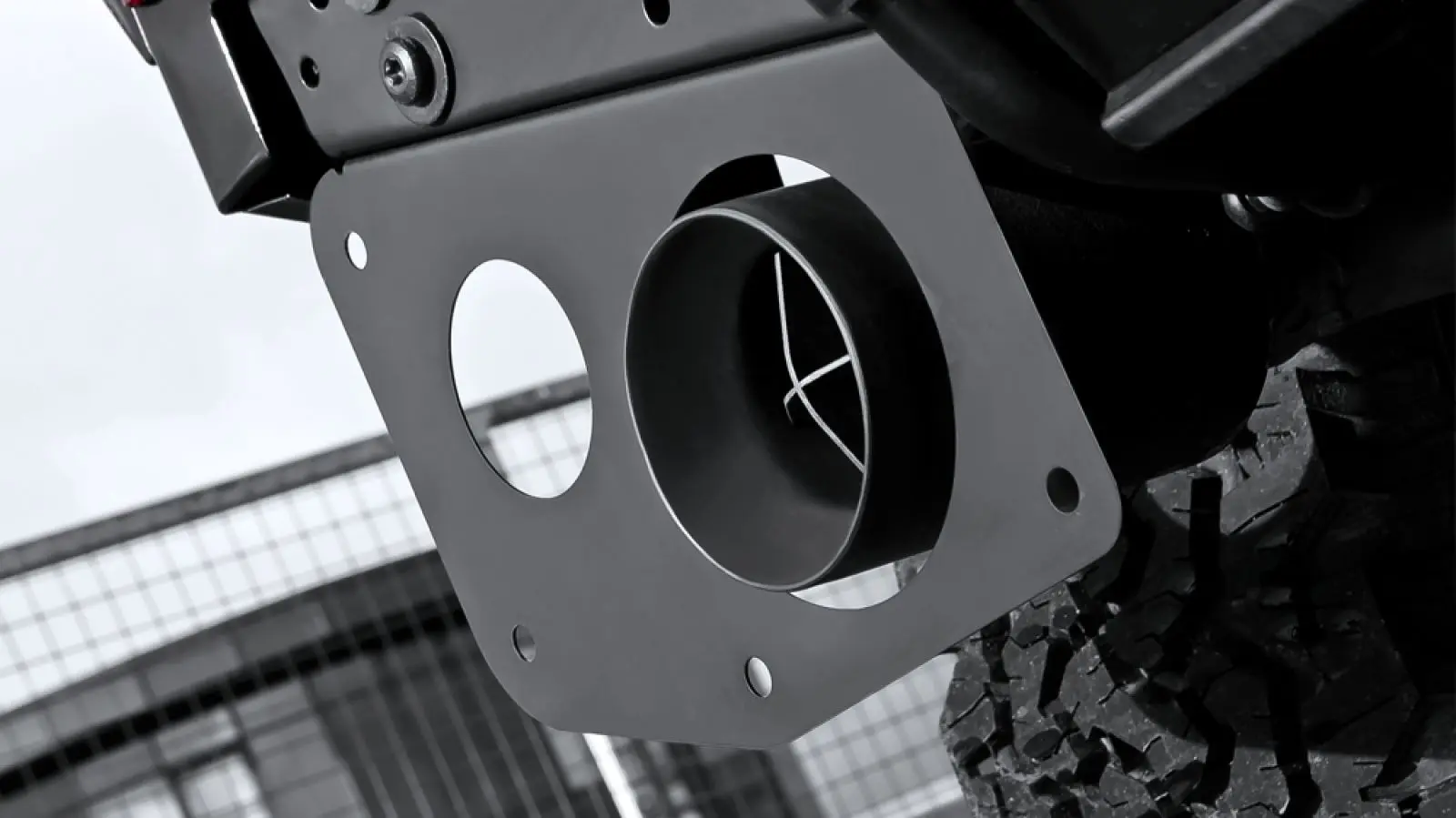 Land Rover Defender 90 (1991-2016) Crosshair Exhaust System - Image 6