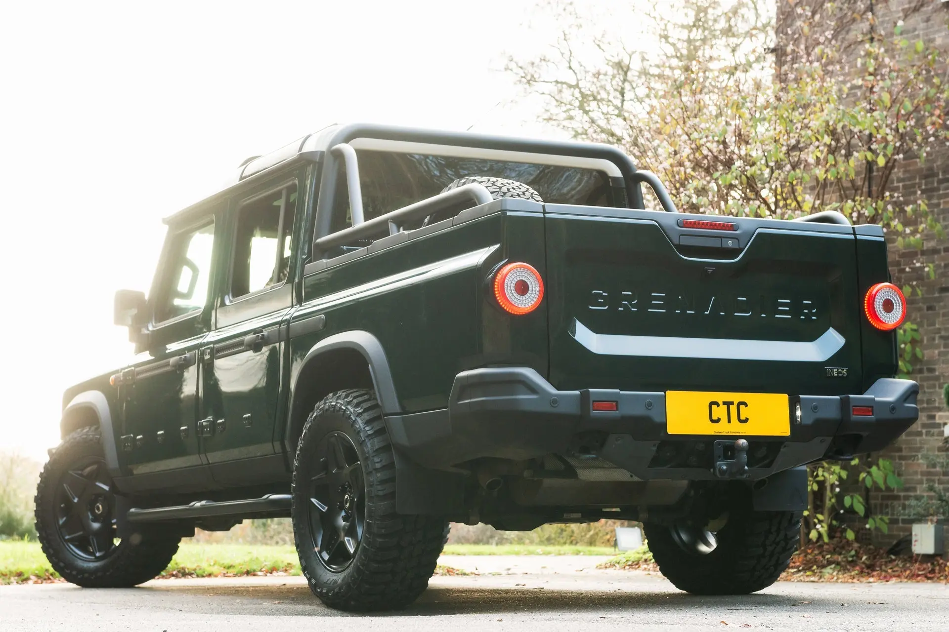 INEOS Grenadier (2023 Onwards) RS-Forged Alloy Wheels - Mondial Retro - Image 11