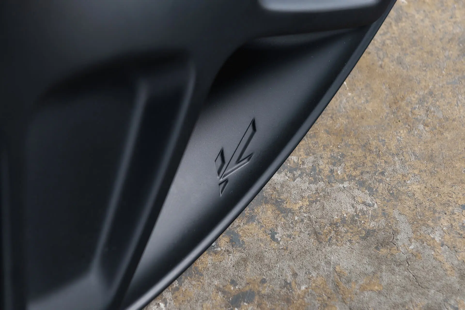 INEOS Grenadier (2023 Onwards) RS-Forged Alloy Wheels - Mondial Retro - Image 6