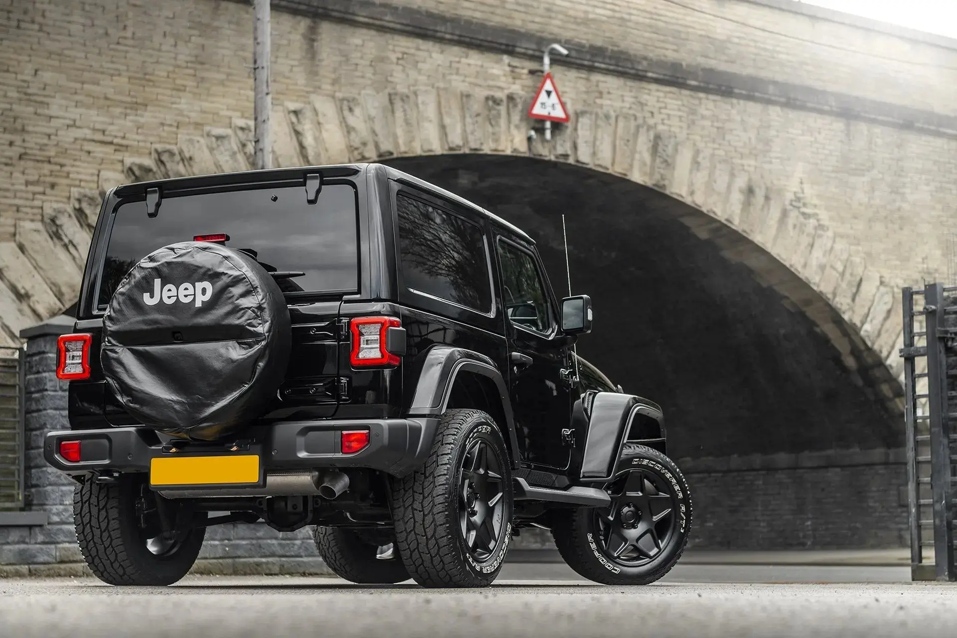 Jeep Wrangler JL (2018 Onwards) RS-Forged Alloy Wheels - Mondial Retro - Image 13