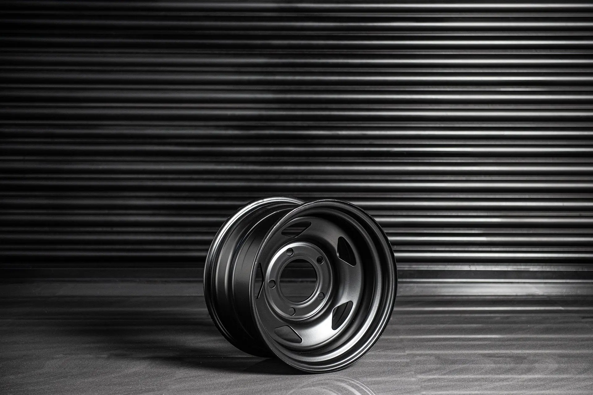 Land Rover Defender (1991-2016) Steel Wheels - 1947 Heritage - Image 17