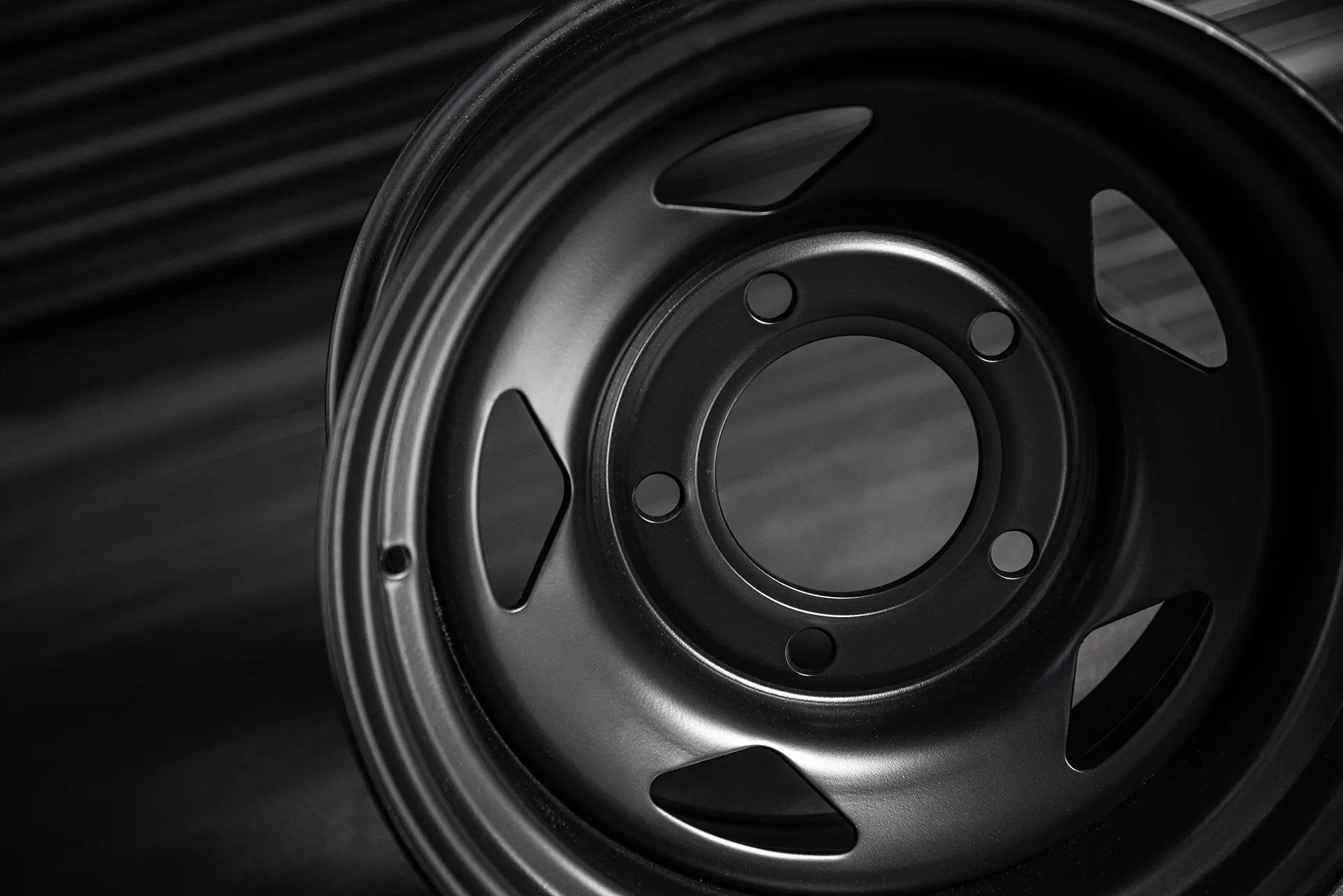 Land Rover Defender (1991-2016) Steel Wheels - 1947 Heritage - Image 25