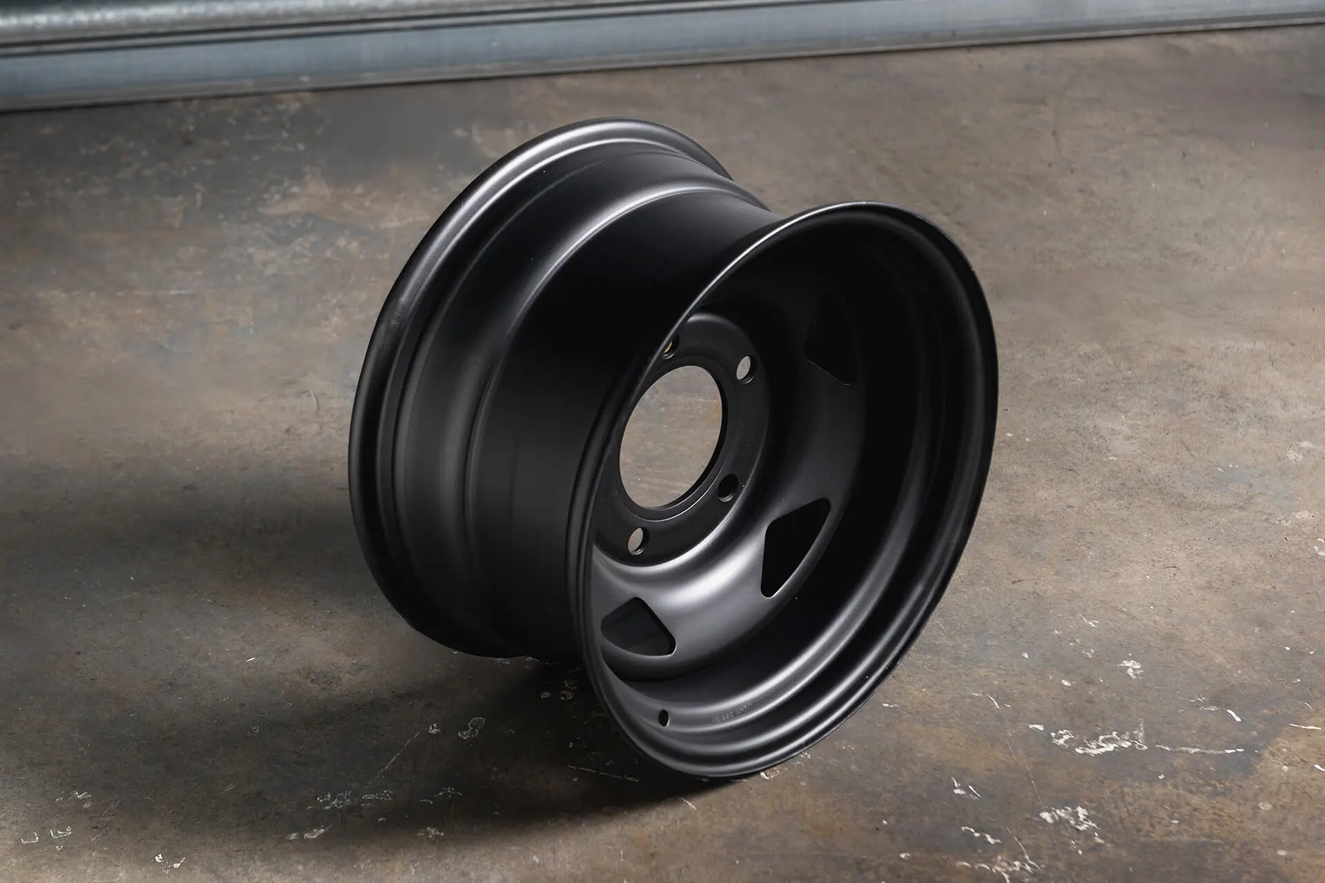 Land Rover Defender (1991-2016) Steel Wheels - 1947 Heritage - Image 28