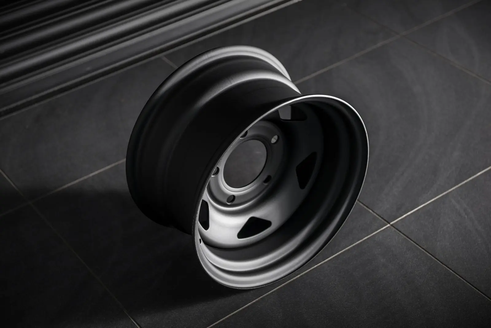 Land Rover Defender (1991-2016) Steel Wheels - 1947 Heritage - Image 3