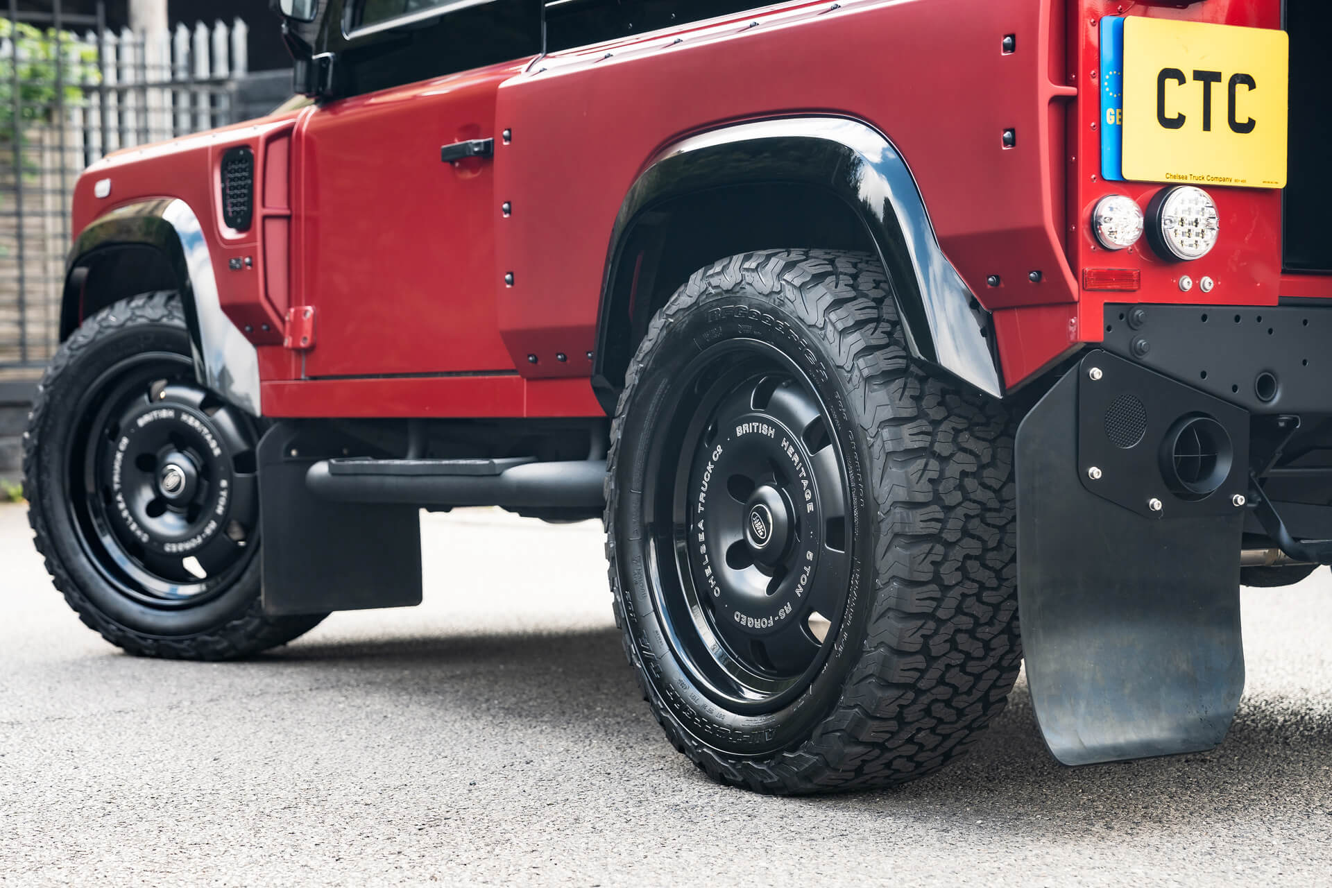 Land Rover Defender (1991-2016) RS-Forged Alloy Wheels - British Heritage - Image 4