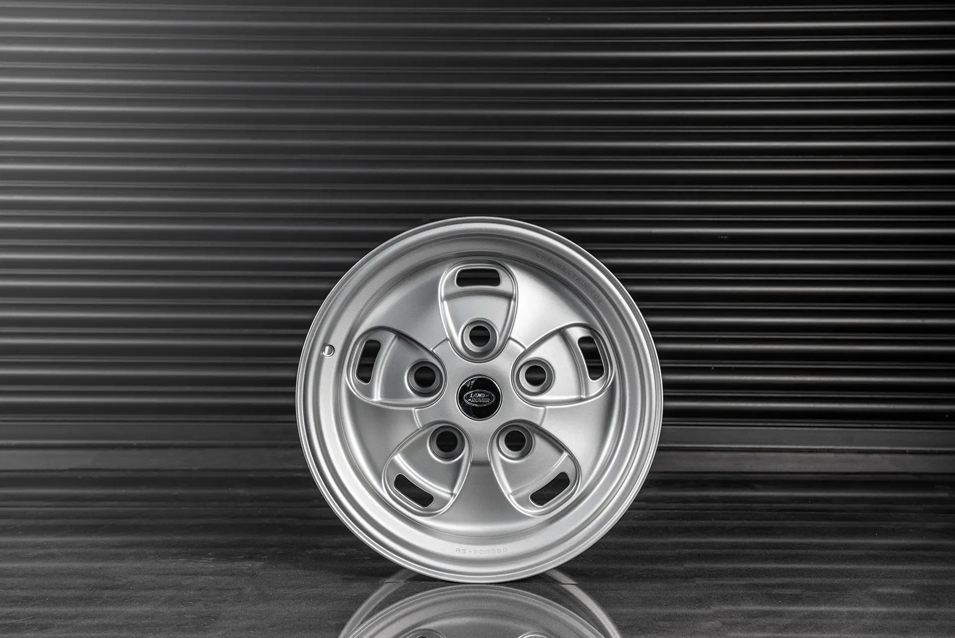 Land Rover Defender (1991-2016) RS-Forged Alloy Wheels - Rostyle Inspired - Image 3