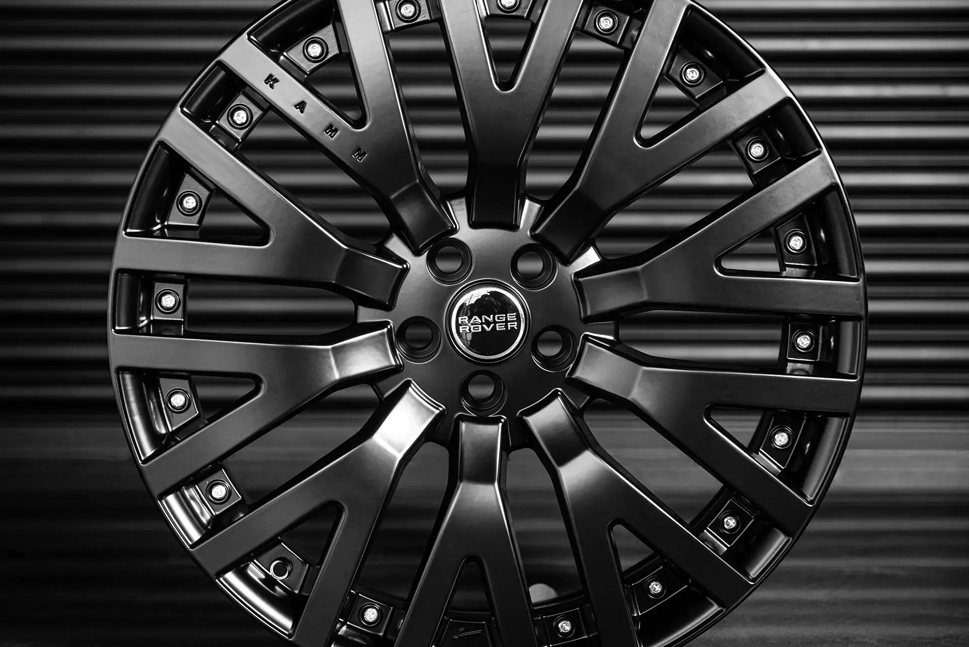 Land Rover Defender (2020 Onwards) Alloy Wheels - RS-2 Light - Image 10