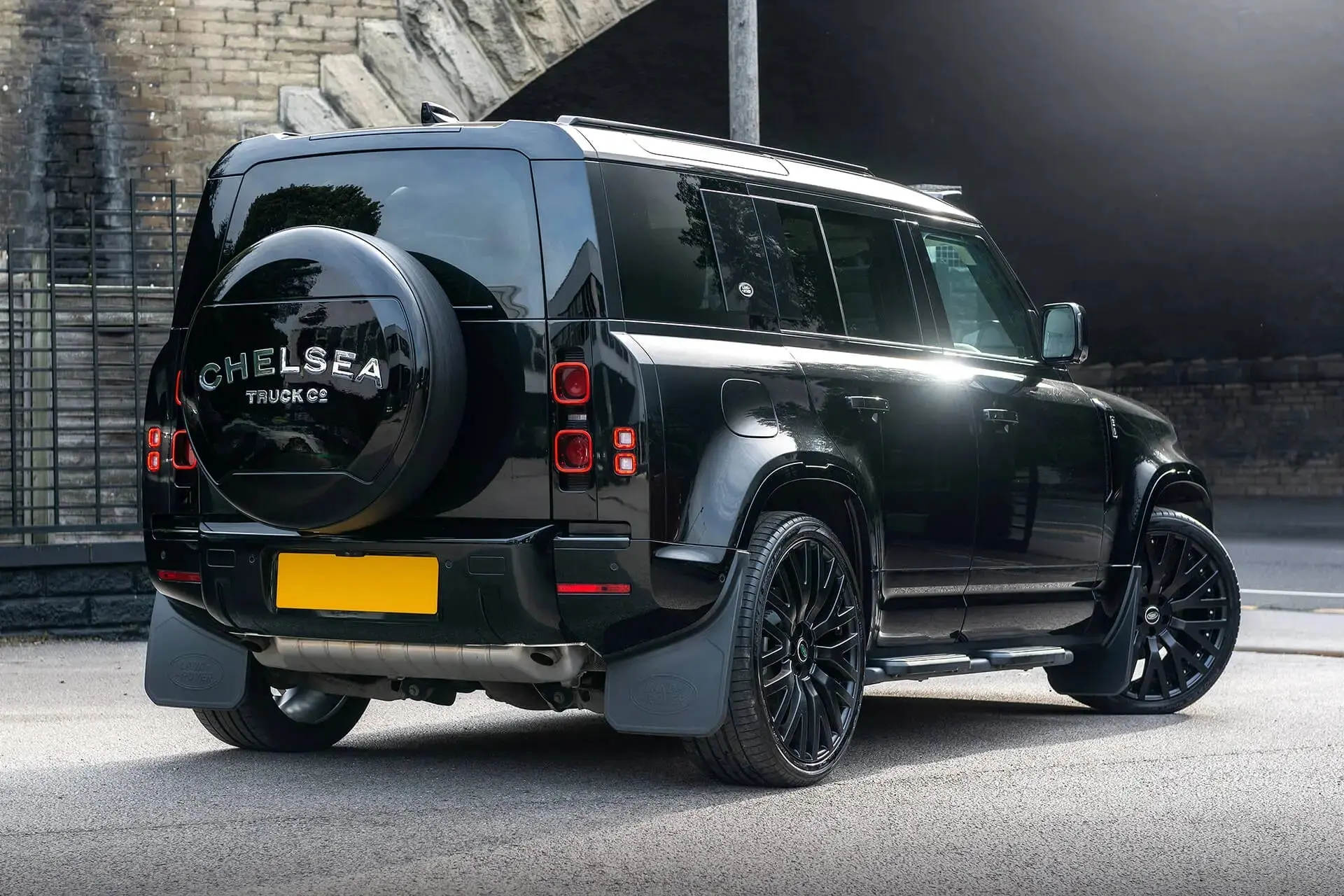 Land Rover Defender (2020 Onwards) Alloy Wheels - RS-2 Light - Image 17