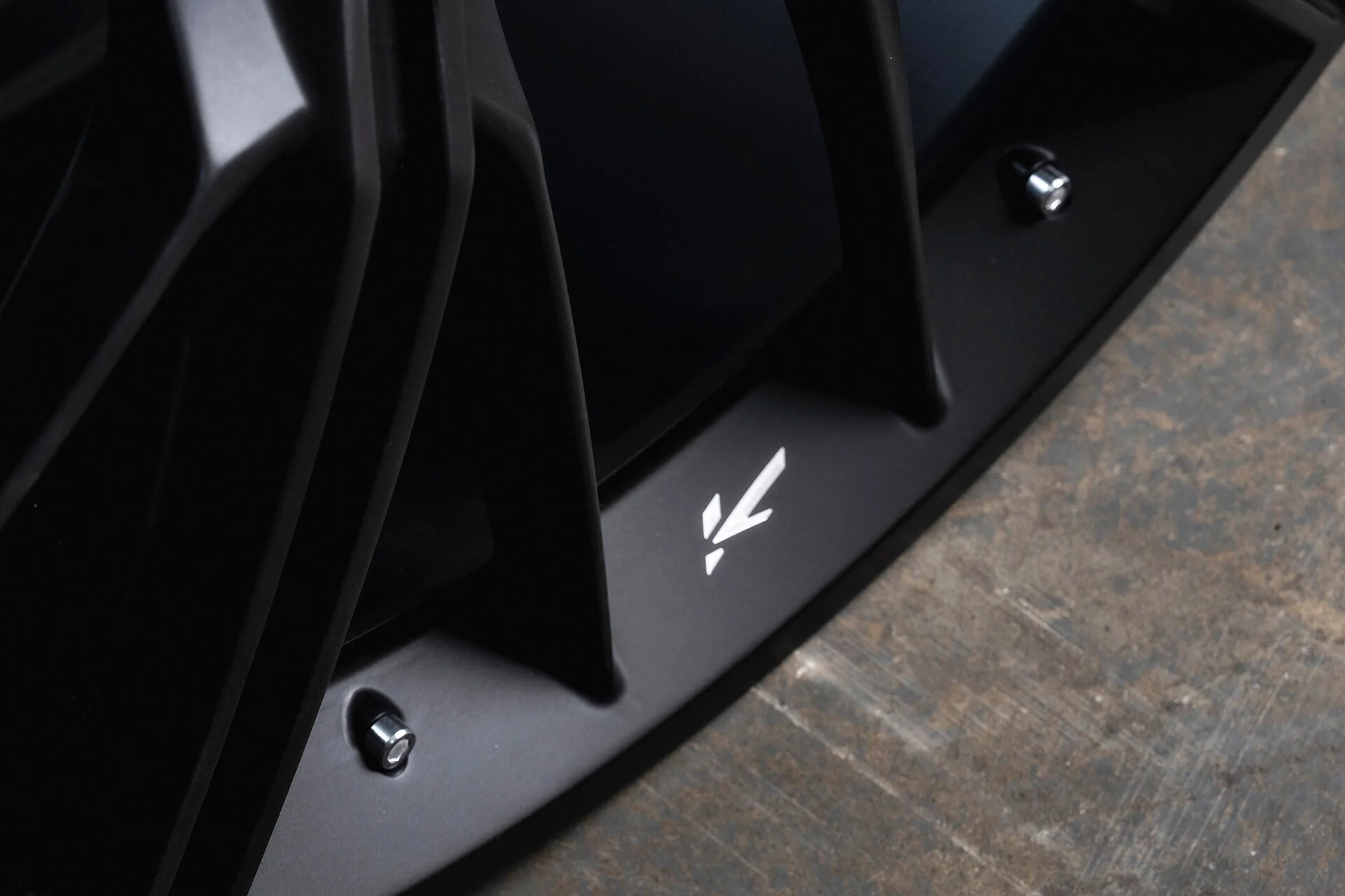 Land Rover Defender (2020 Onwards) Forged Alloy Wheels - RS UK - Image 8