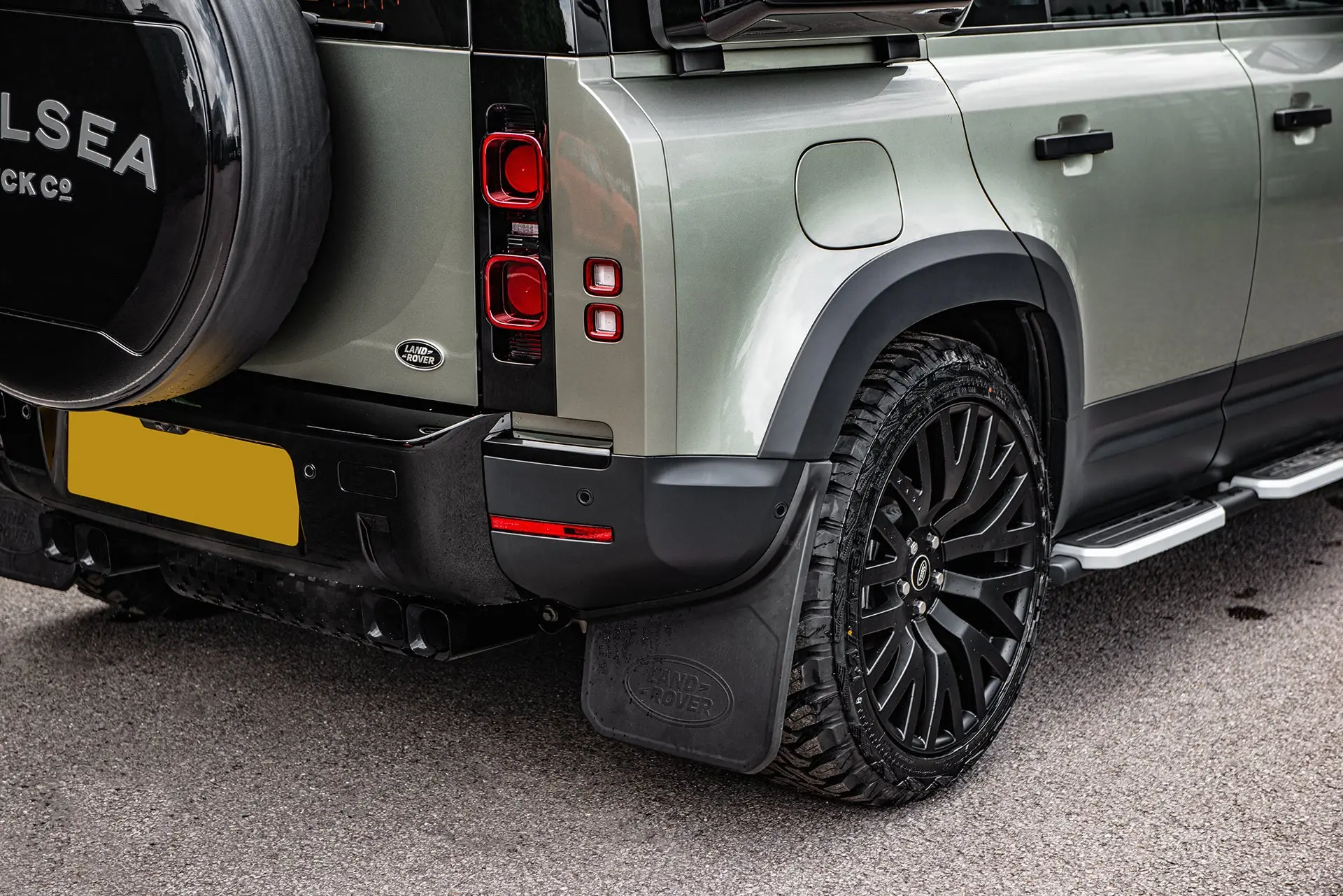 Land Rover Defender (2020 Onwards) Alloy Wheels - RS Light - Image 15