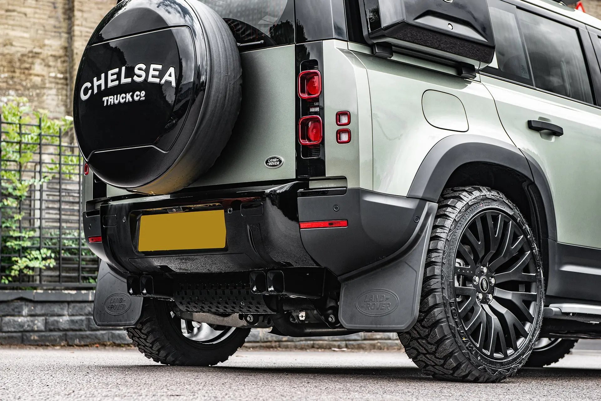 Land Rover Defender (2020 Onwards) Alloy Wheels - RS Light - Image 22