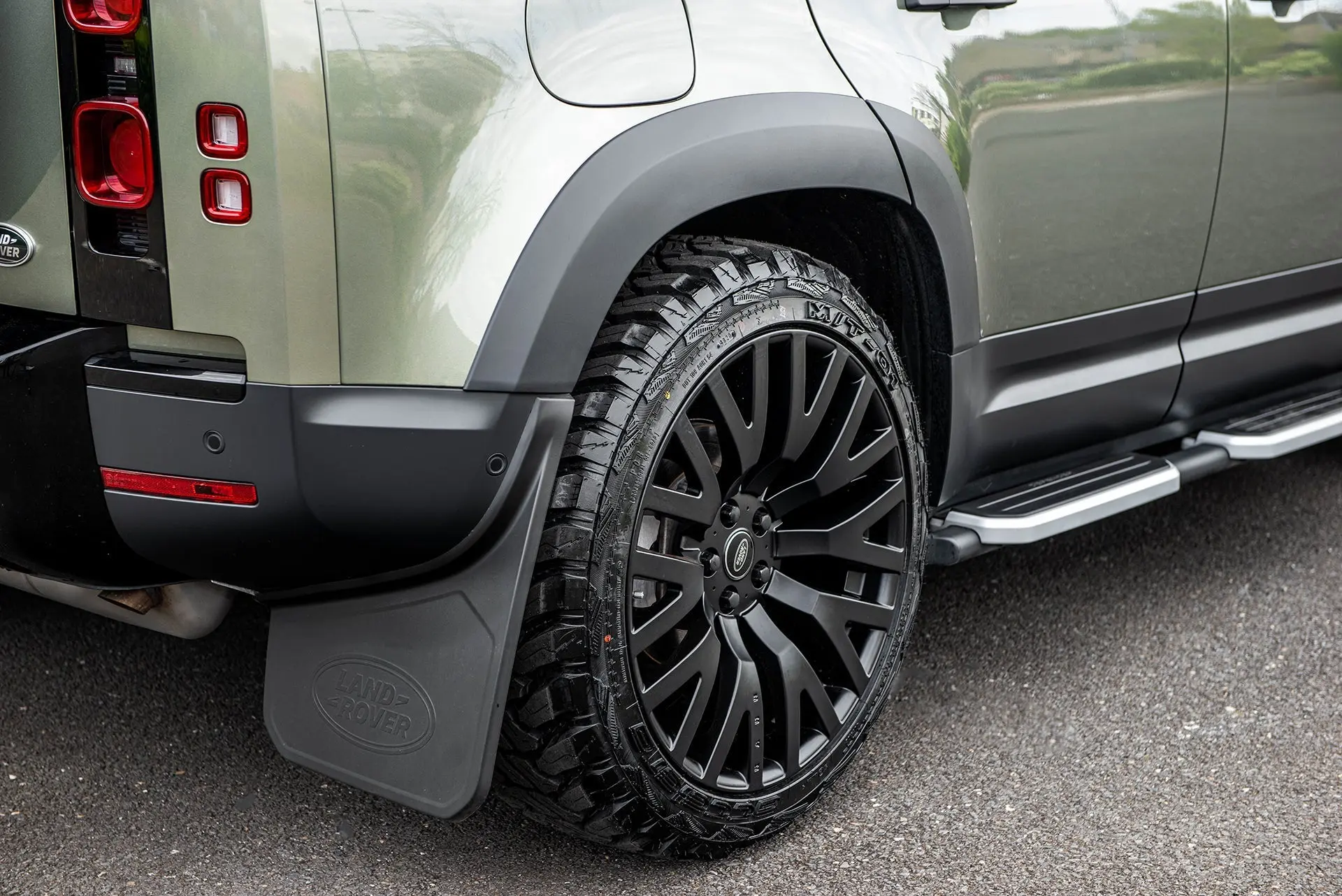 Land Rover Defender (2020 Onwards) Alloy Wheels - RS Light - Image 6