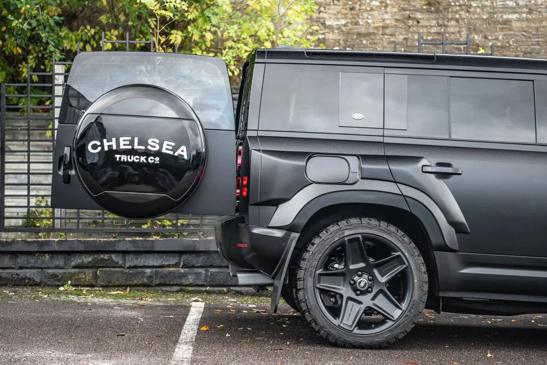 Land Rover Defender (2020 Onwards) RS-Forged Alloy Wheels - Mondial Retro - Image 17