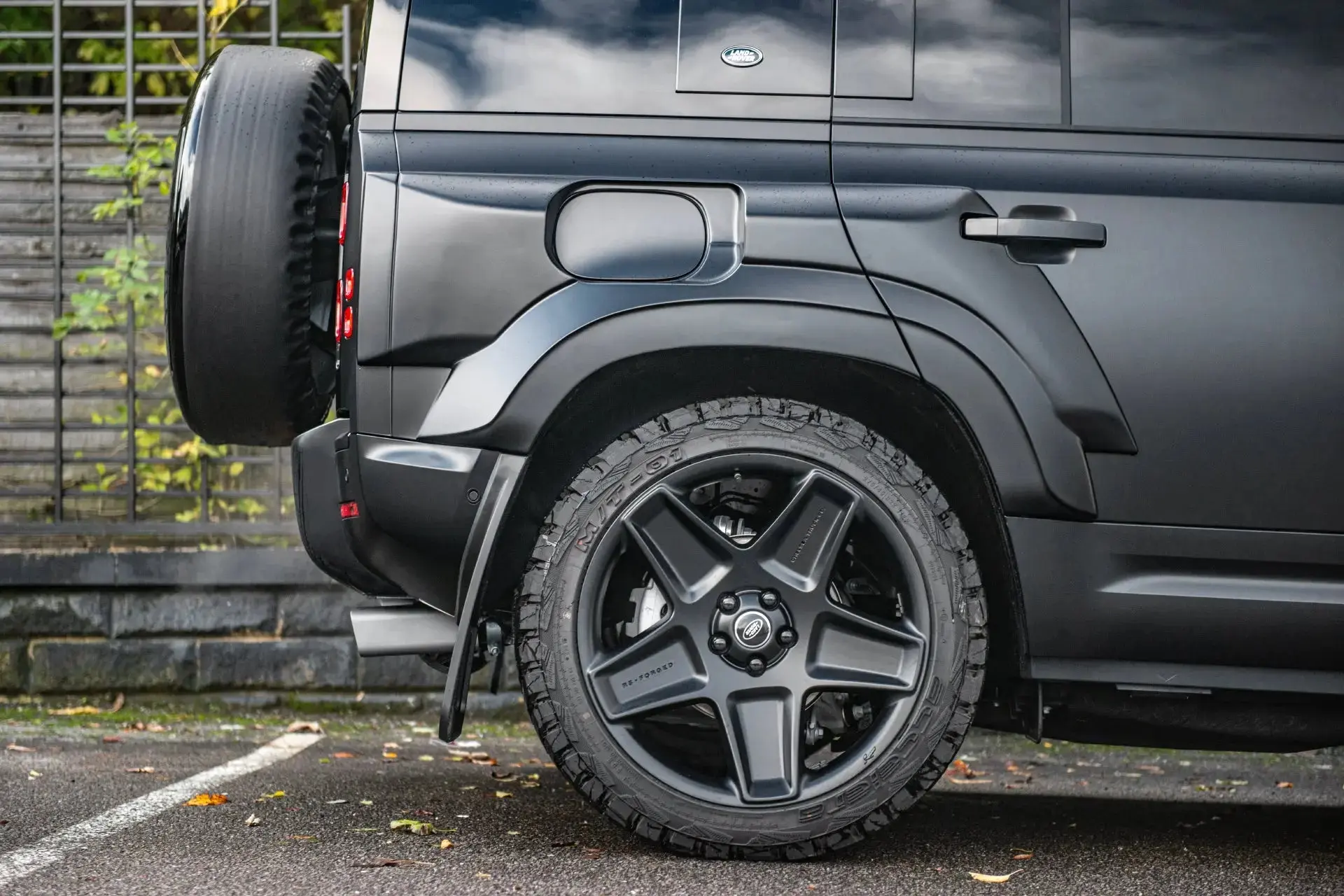 Land Rover Defender (2020 Onwards) RS-Forged Alloy Wheels - Mondial Retro - Image 22
