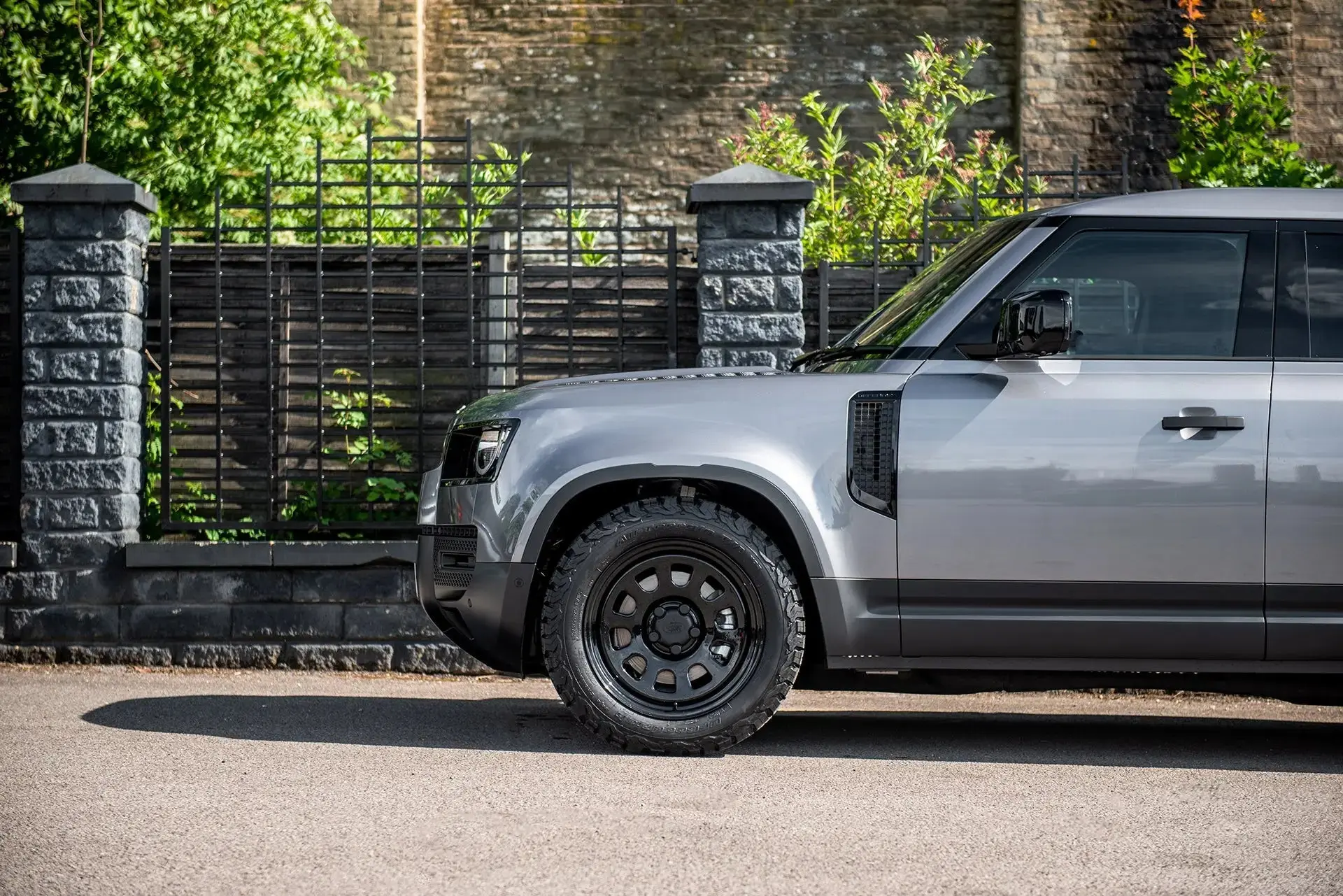 Land Rover Defender (2020 Onwards) Steel Wheels - Overland - Image 13