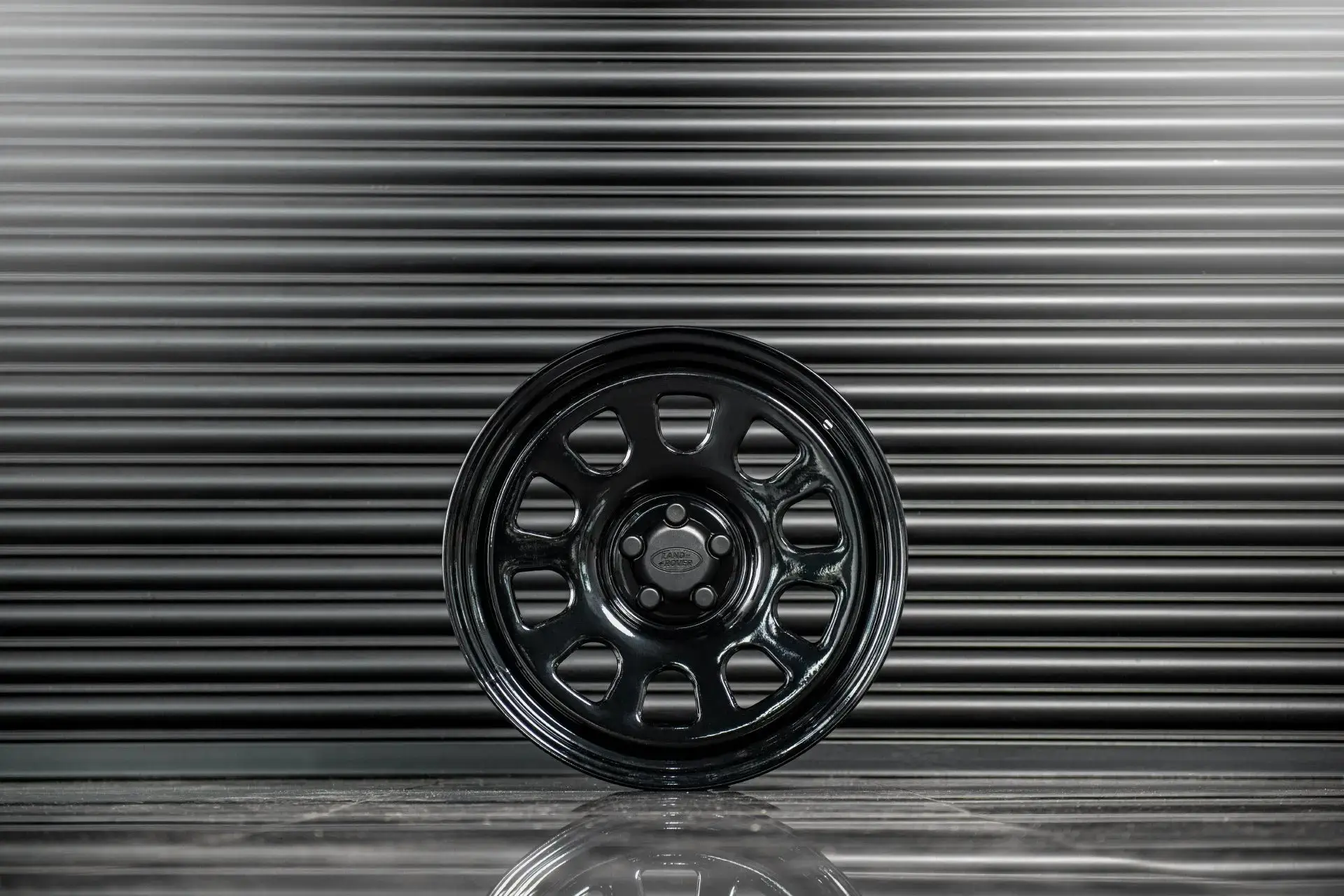 Land Rover Defender (2020 Onwards) Steel Wheels - Overland - Image 15