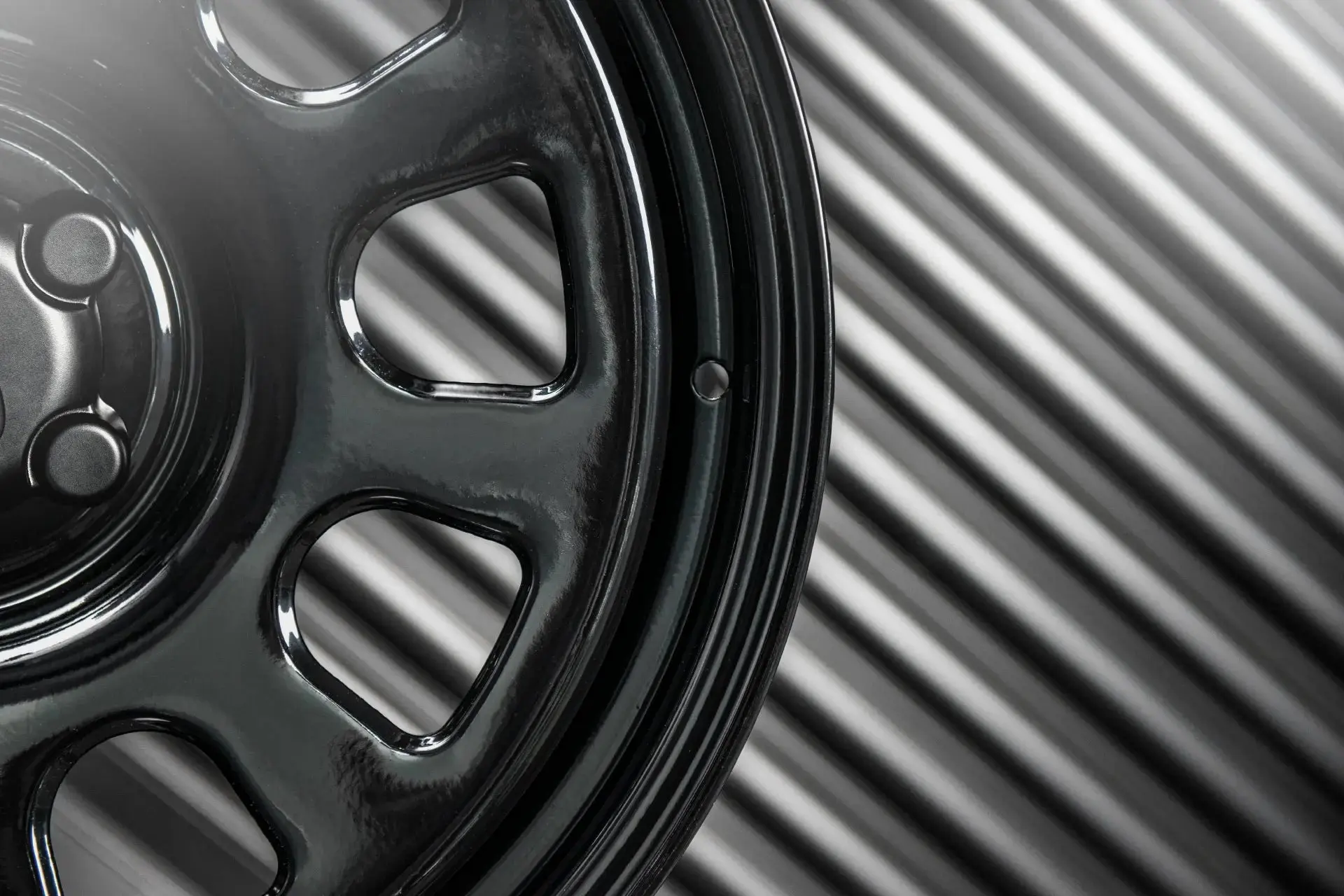 Land Rover Defender (2020 Onwards) Steel Wheels - Overland - Image 20