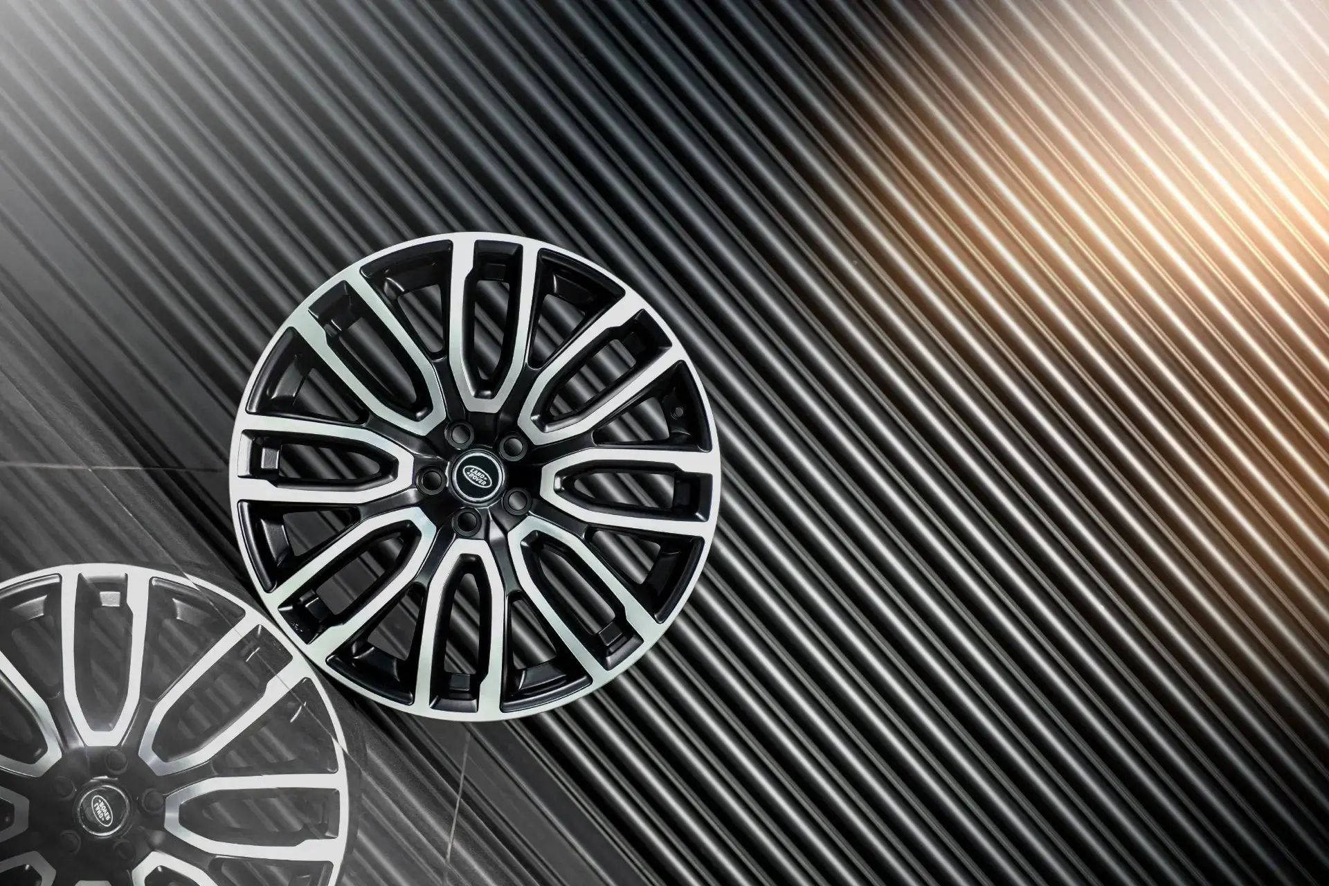 Land Rover Defender (2020 Onwards) Alloy Wheels - Pace Car Light - Image 17