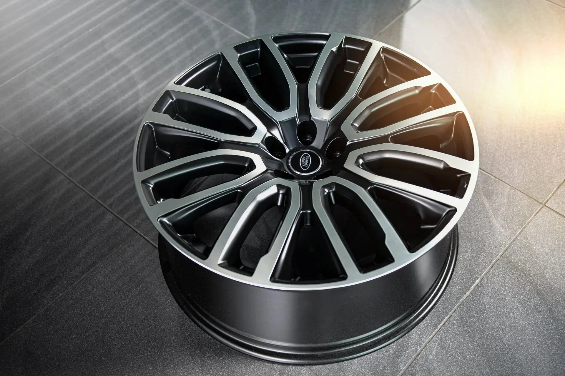 Land Rover Defender (2020 Onwards) Alloy Wheels - Pace Car Light - Image 19