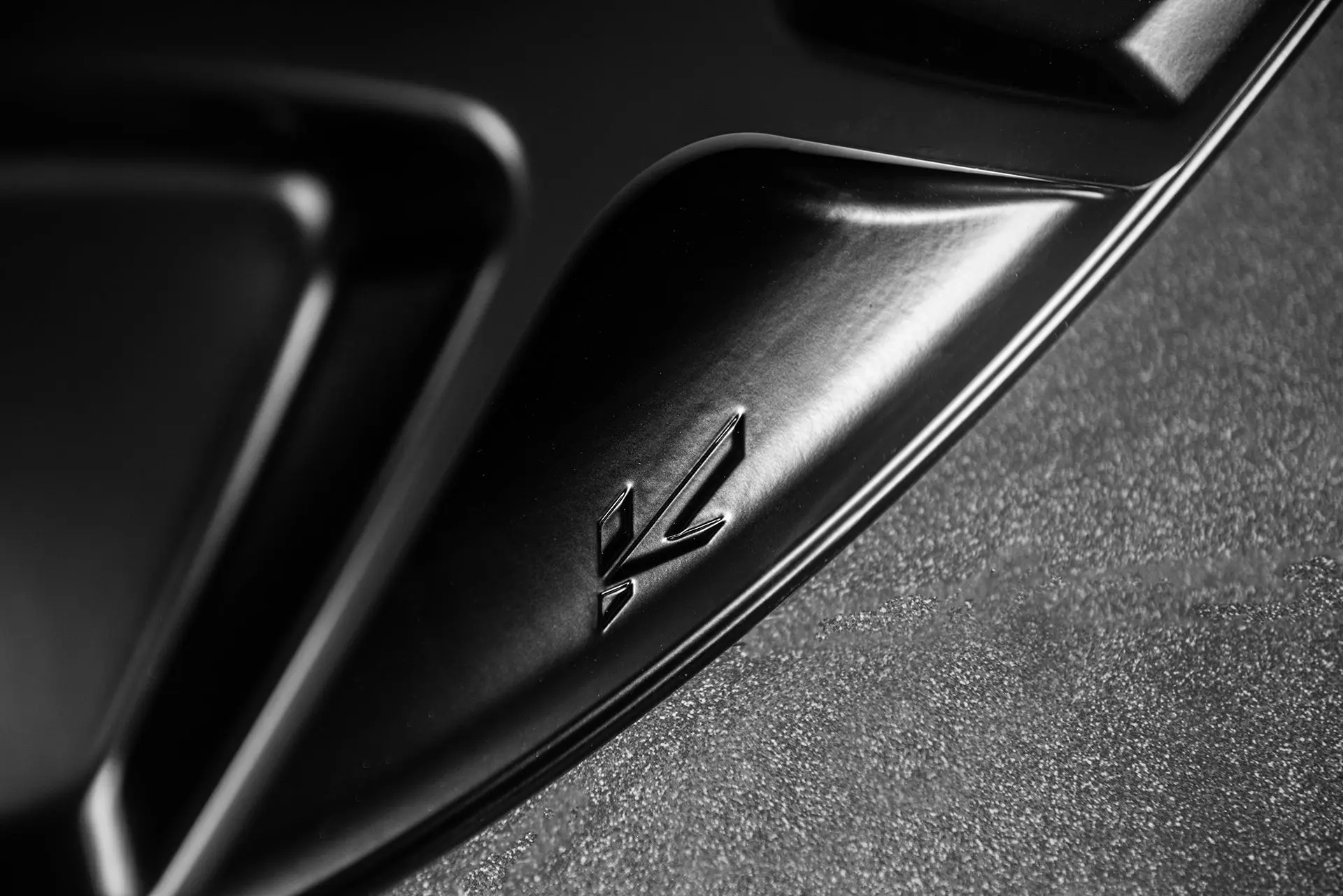 Land Rover Defender (2020 Onwards) RS-Forged Alloy Wheels - Mondial Retro Light - Image 19