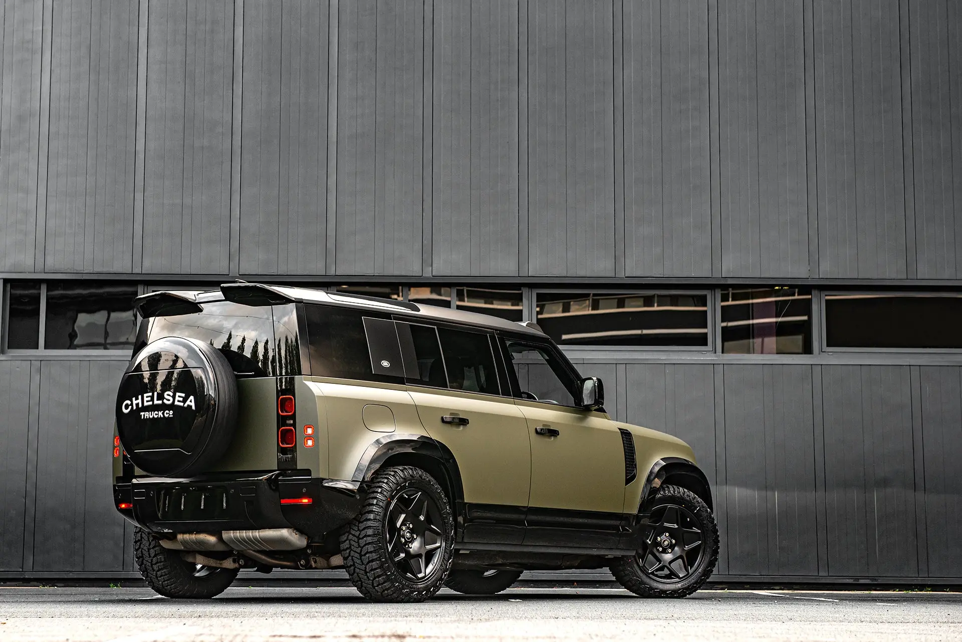 Land Rover Defender (2020 Onwards) RS-Forged Alloy Wheels - Mondial Retro Light - Image 7