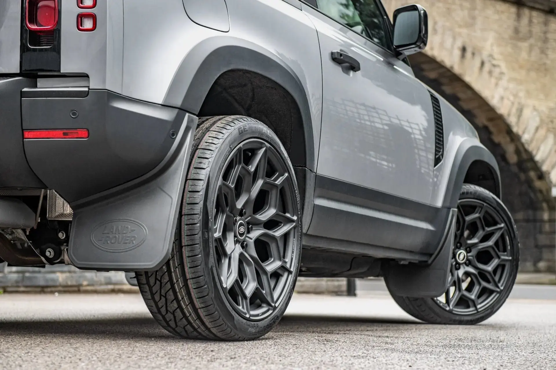 Land Rover Defender (2020 Onwards) RS-Forged Deep Concave Alloy Wheels - Type 57 - Image 5