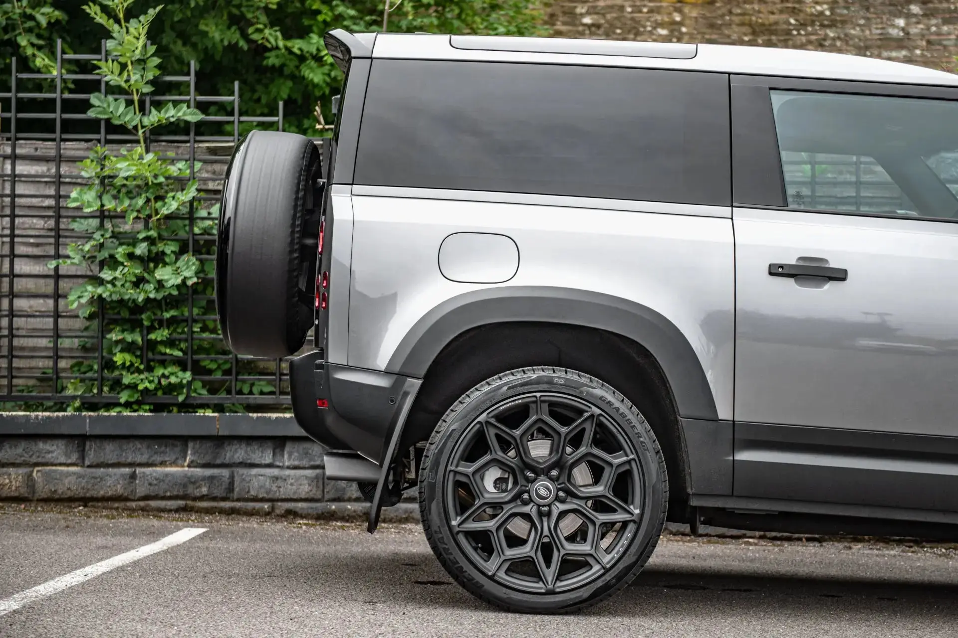 Land Rover Defender (2020 Onwards) RS-Forged Deep Concave Alloy Wheels - Type 57 - Image 9