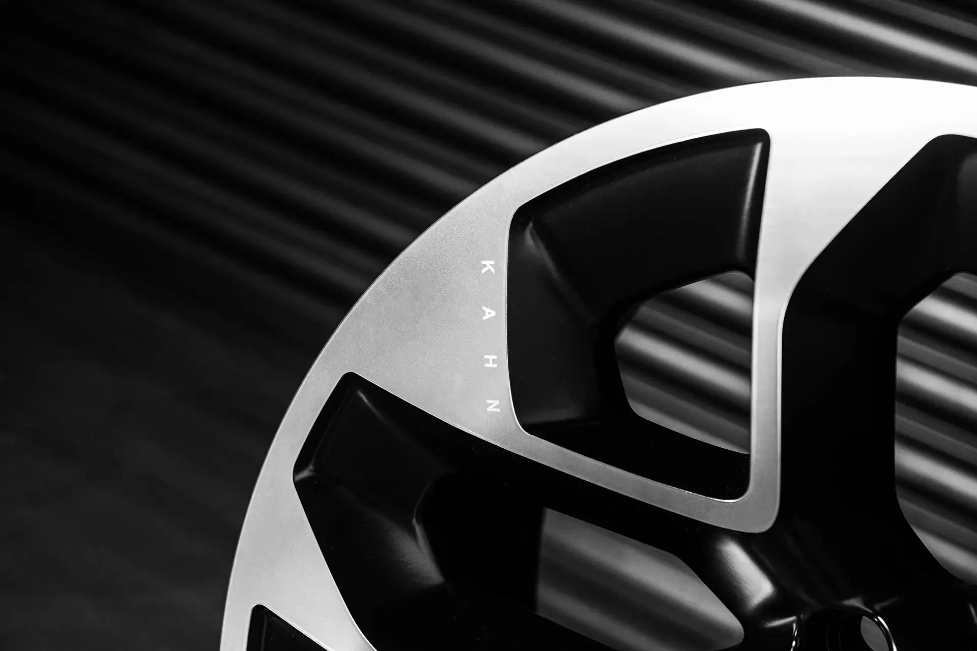 Land Rover Defender (2020 Onwards) RS-Forged Alloy Wheels - Type 60 - Image 12