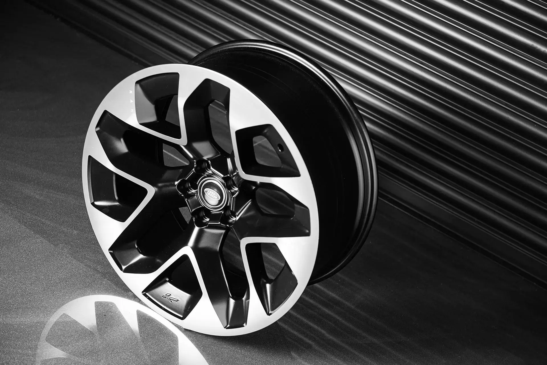 Land Rover Defender (2020 Onwards) RS-Forged Alloy Wheels - Type 60 - Image 14