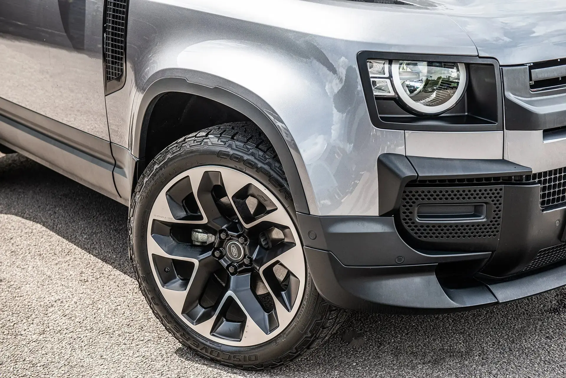 Land Rover Defender (2020 Onwards) RS-Forged Alloy Wheels - Type 60 - Image 25