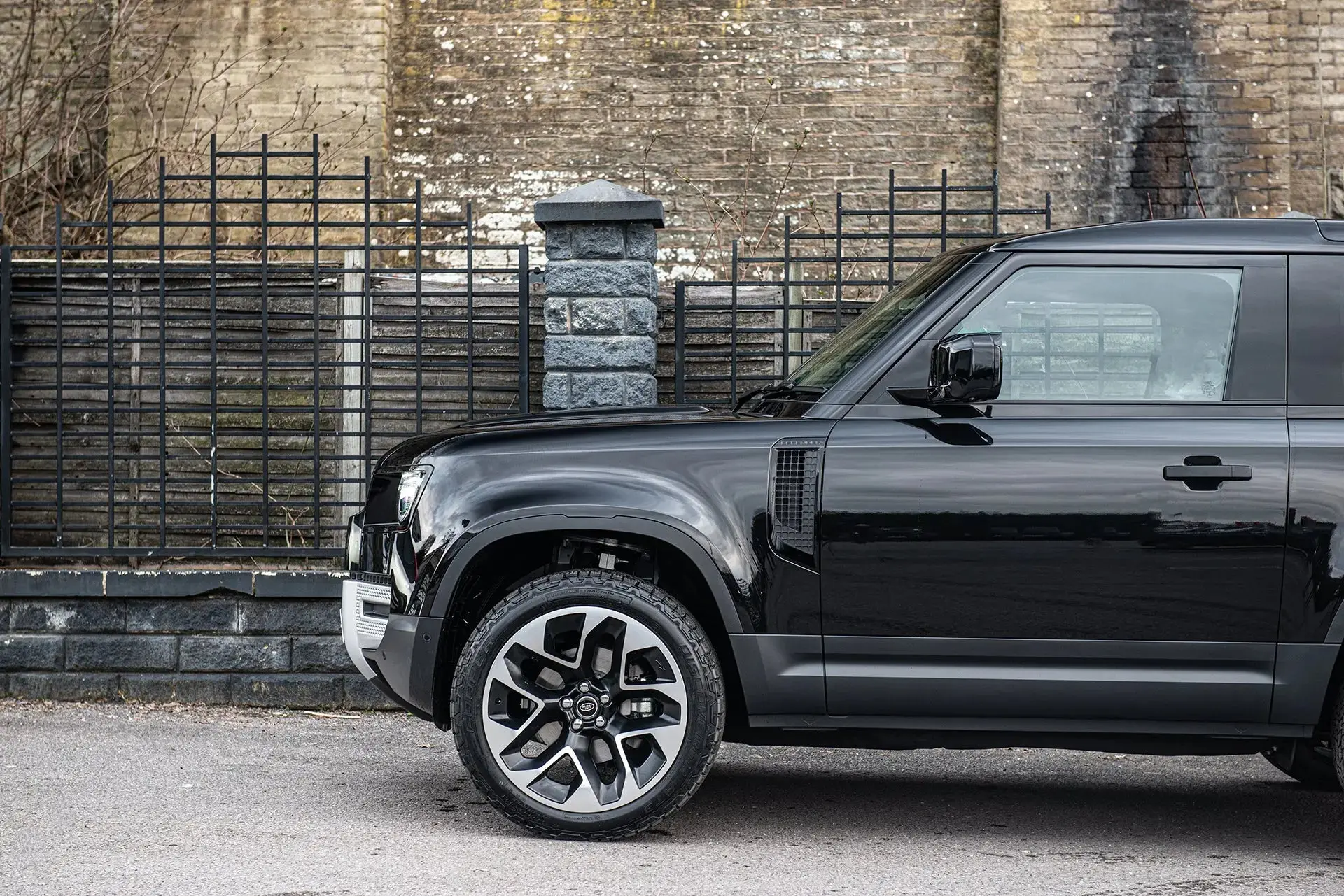 Land Rover Defender (2020 Onwards) RS-Forged Alloy Wheels - Type 60 - Image 4