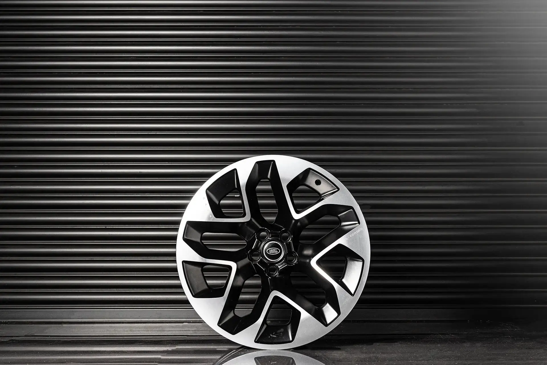 Land Rover Defender (2020 Onwards) RS-Forged Alloy Wheels - Type 60 - Image 9