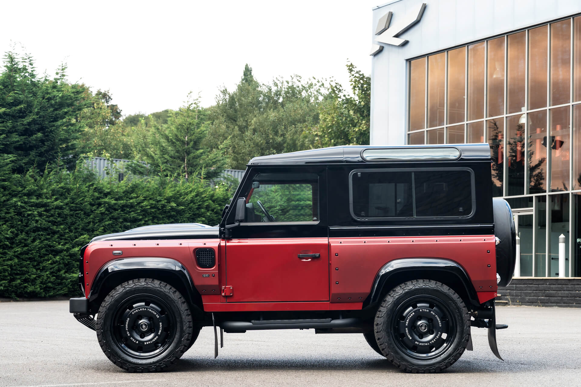 Land Rover Defender 90 (1991-2016) 25mm Suspension Lowering Kit - Image 7