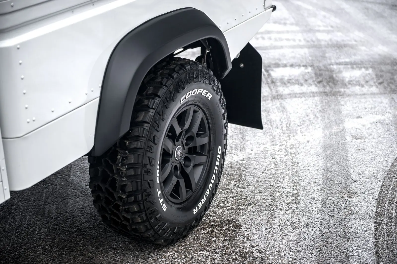 LAND ROVER DEFENDER 90 (1991-2016) WIDE FOREST WHEEL ARCHES - Image 6
