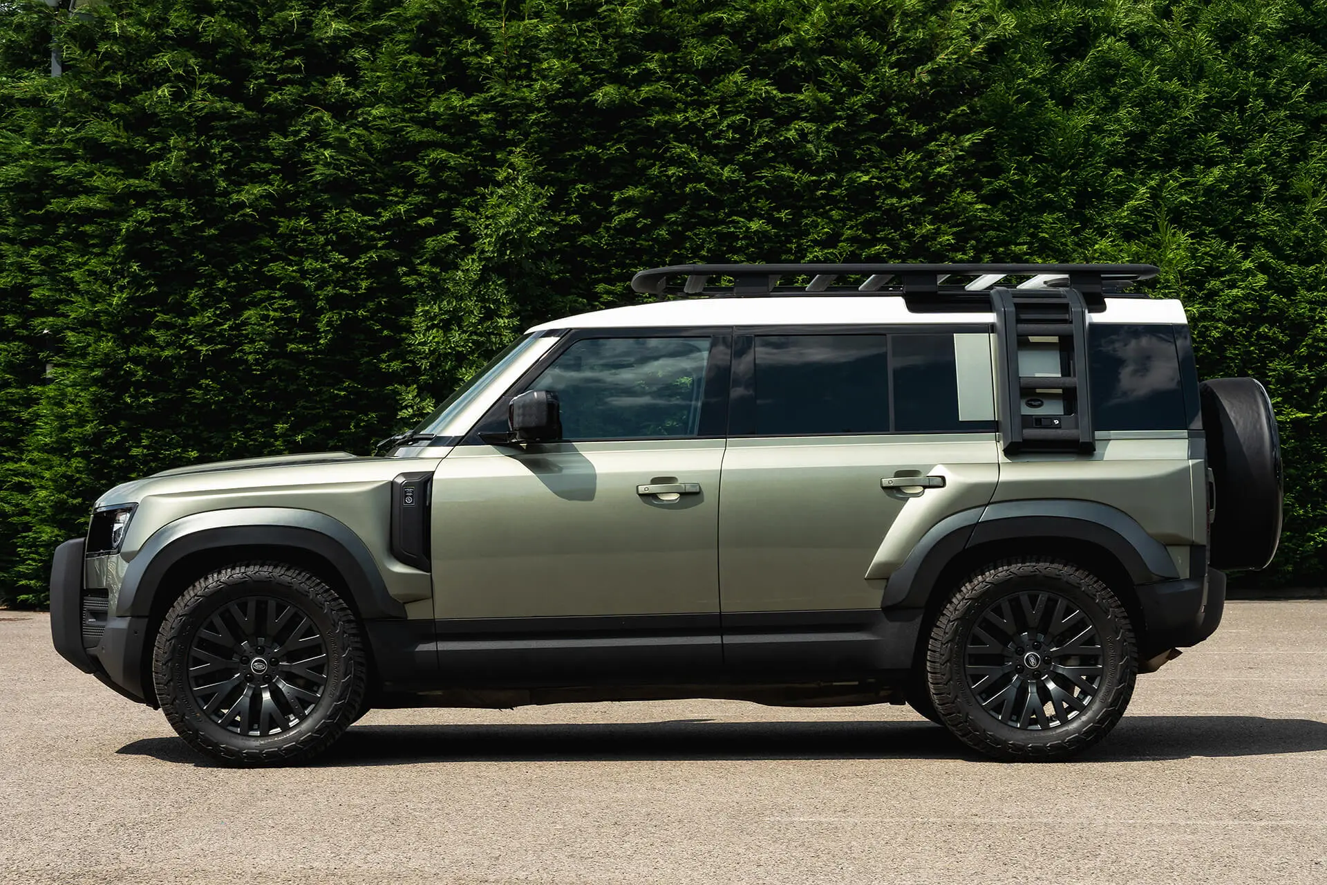 Land Rover Defender (2020 Onwards) Alloy Wheels - RS Light - Image 15