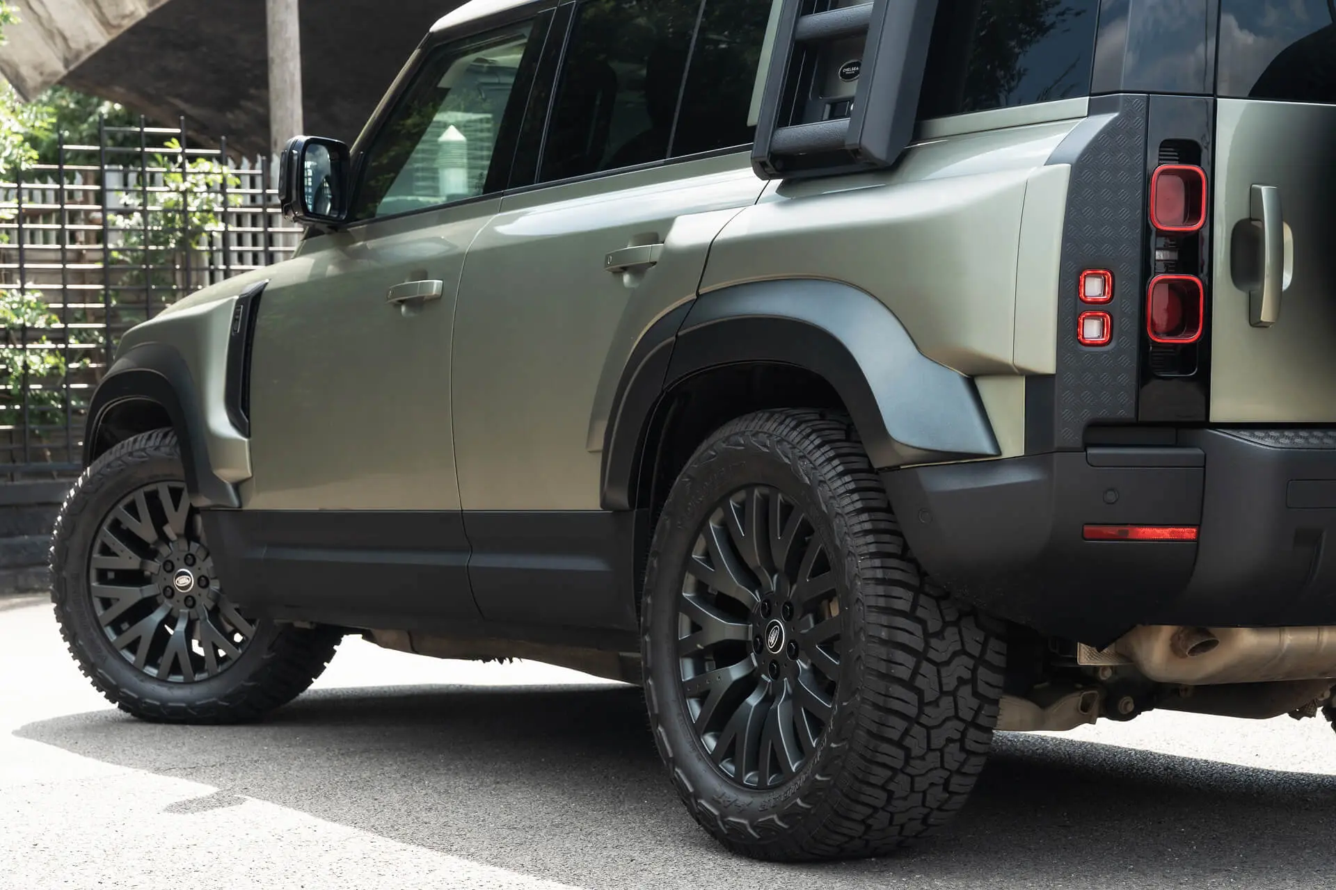 Land Rover Defender (2020 Onwards) Alloy Wheels - RS Light - Image 5