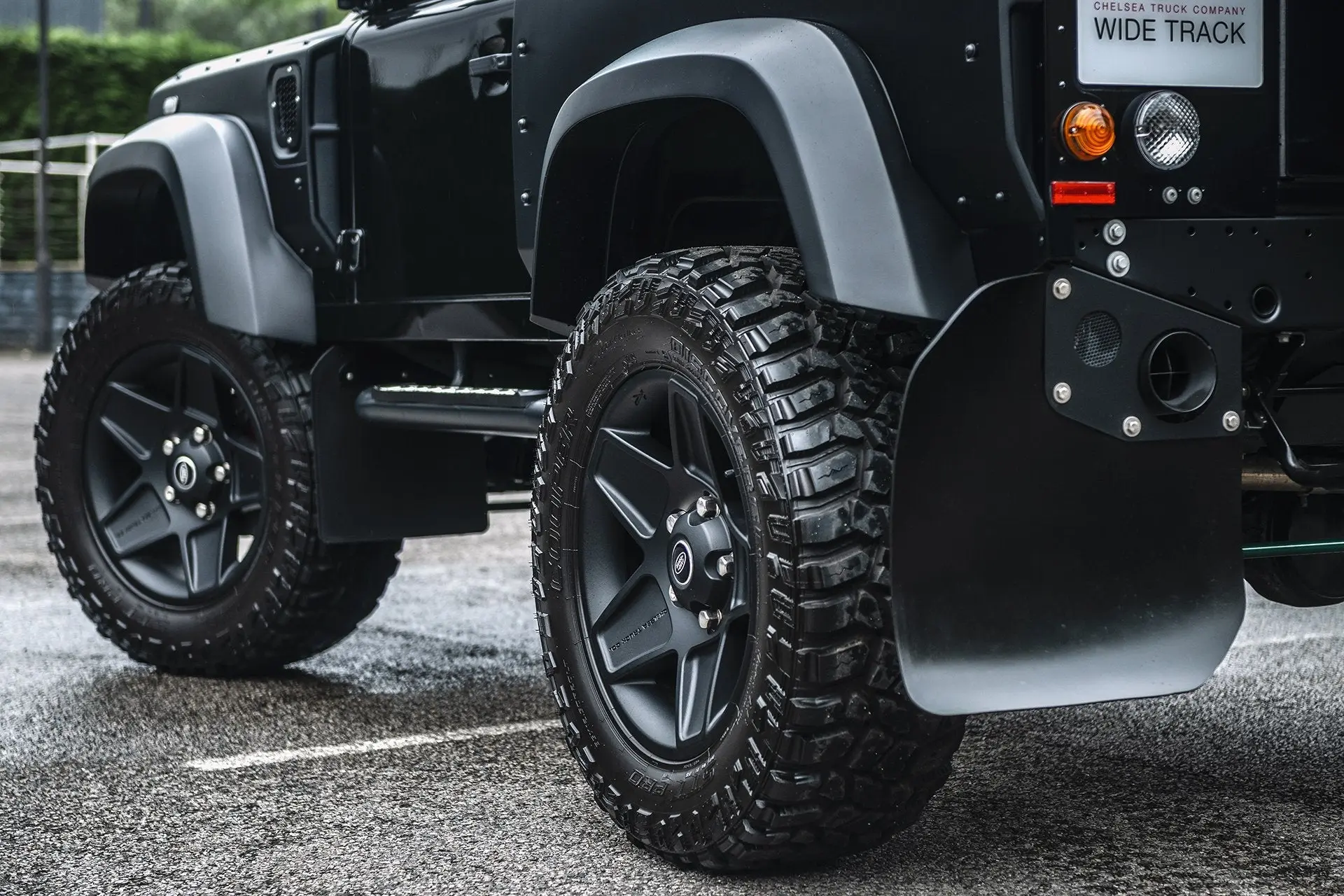 Land Rover Defender (1991-2016) RS-Forged Alloy Wheels - Mondial Retro - Image 14